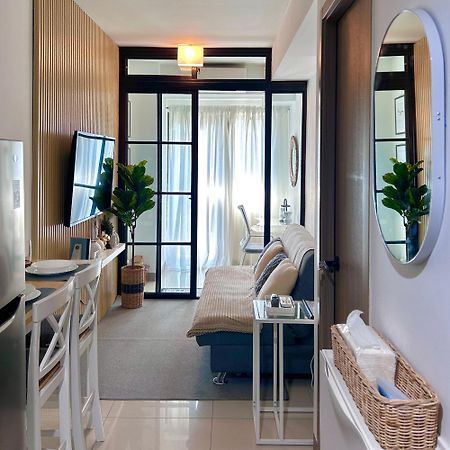 Evan Suite @ S Residences Pasay Esterno foto