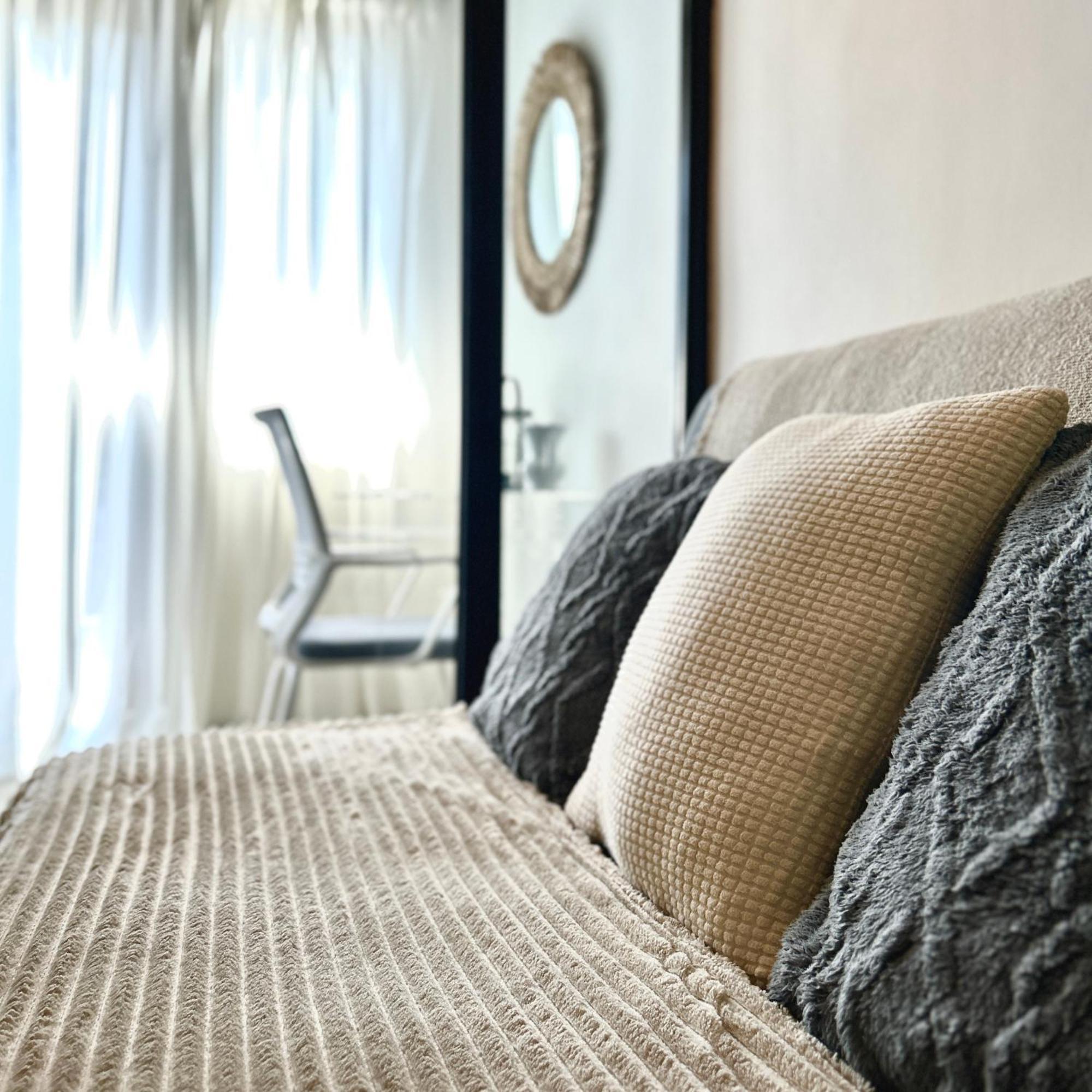 Evan Suite @ S Residences Pasay Esterno foto